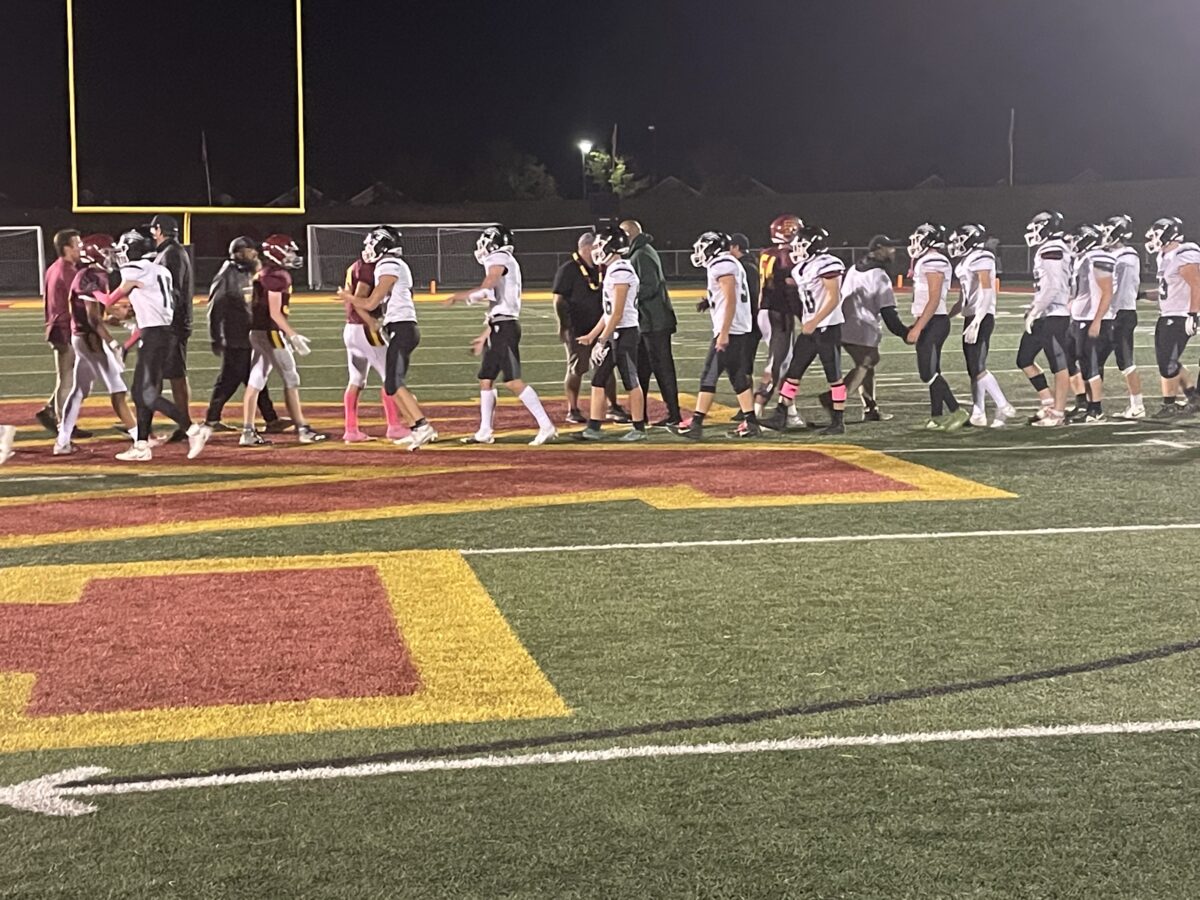 Edwards and Swasey guide Payson football past Mountain View News
